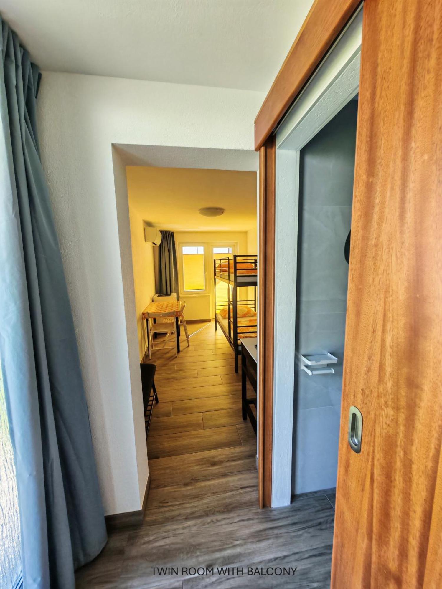 Apartment And Room Anica Толмин Екстер'єр фото